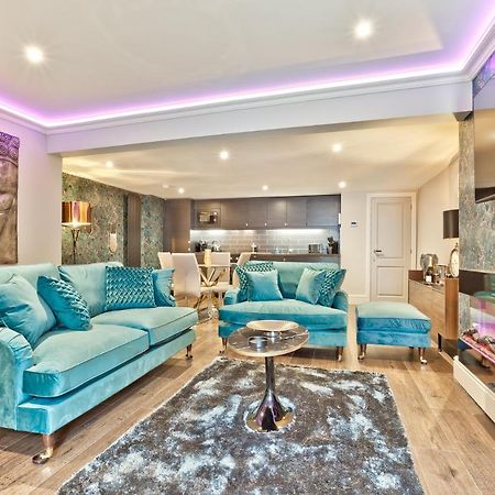 The Mews Boutique Deluxe Apartments, Sleep 2-6 People , Central Location, Free Parking Windermere Kültér fotó