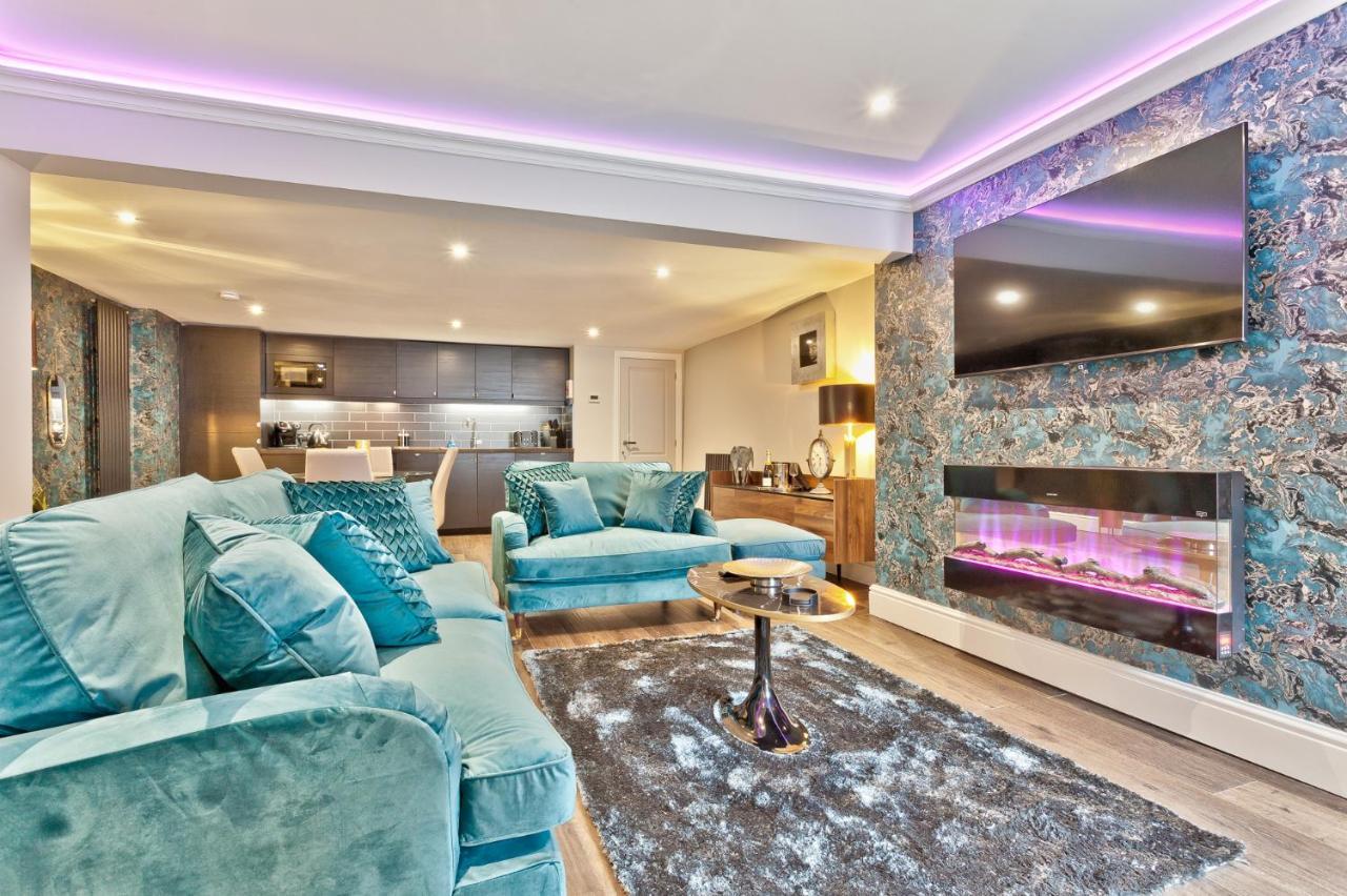 The Mews Boutique Deluxe Apartments, Sleep 2-6 People , Central Location, Free Parking Windermere Kültér fotó
