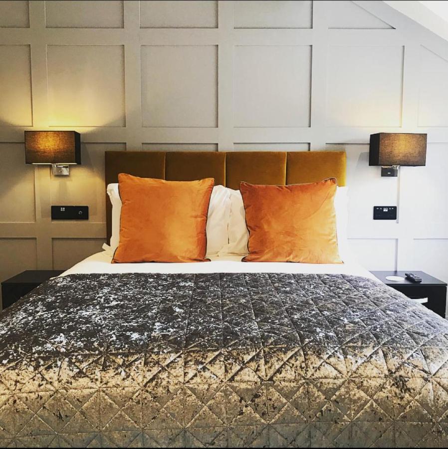 The Mews Boutique Deluxe Apartments, Sleep 2-6 People , Central Location, Free Parking Windermere Kültér fotó